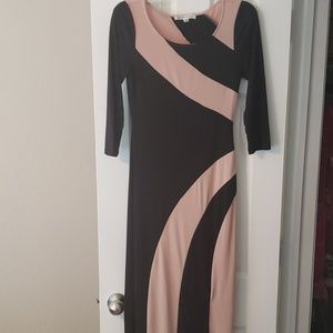 Versona Dress